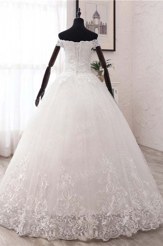 Off-the-shoulder Ball Gown Tulle Wedding Dress With Lace Appliques