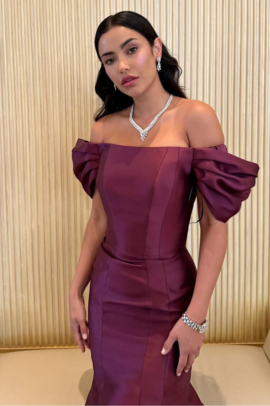 Off the Shoulder Bubble Sleeve Mermaid Long Pleated Prom Dress