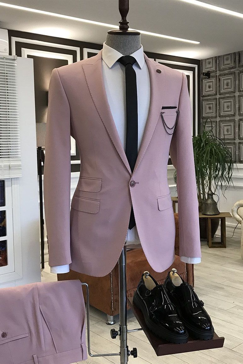 Pink Peaked Lapel Wedding Suit with Three Flaps for Men 2024
