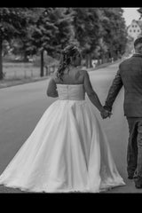 Babyonlines Plus Size Strapless Ball Gown Wedding Dresses with Lace Applique