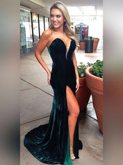 Sheath/Column Strapless Velvet Sweep Train Split Front Prom Dresses