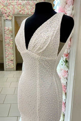 Simple V-Neck Backless Mermaid Long Prom Dress with Appliques