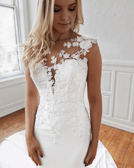 Sleeveless Jewel Lace Appliques Mermaid Wedding Dresses