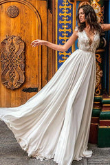 Sleeveless Long Chiffon Wedding Dress