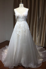 Sleeveless V-Neck Straps A-Line Backless Wedding Dress with Appliques