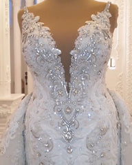 Spaghetti-Straps Sweetheart A-line Backless Wedding Dress With Appliques Lace