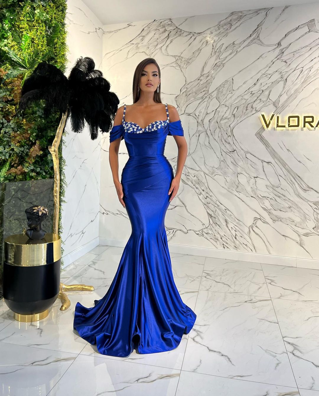 Spaghetti-Straps Sweetheart Mermaid Evening Dress with Sequins Online