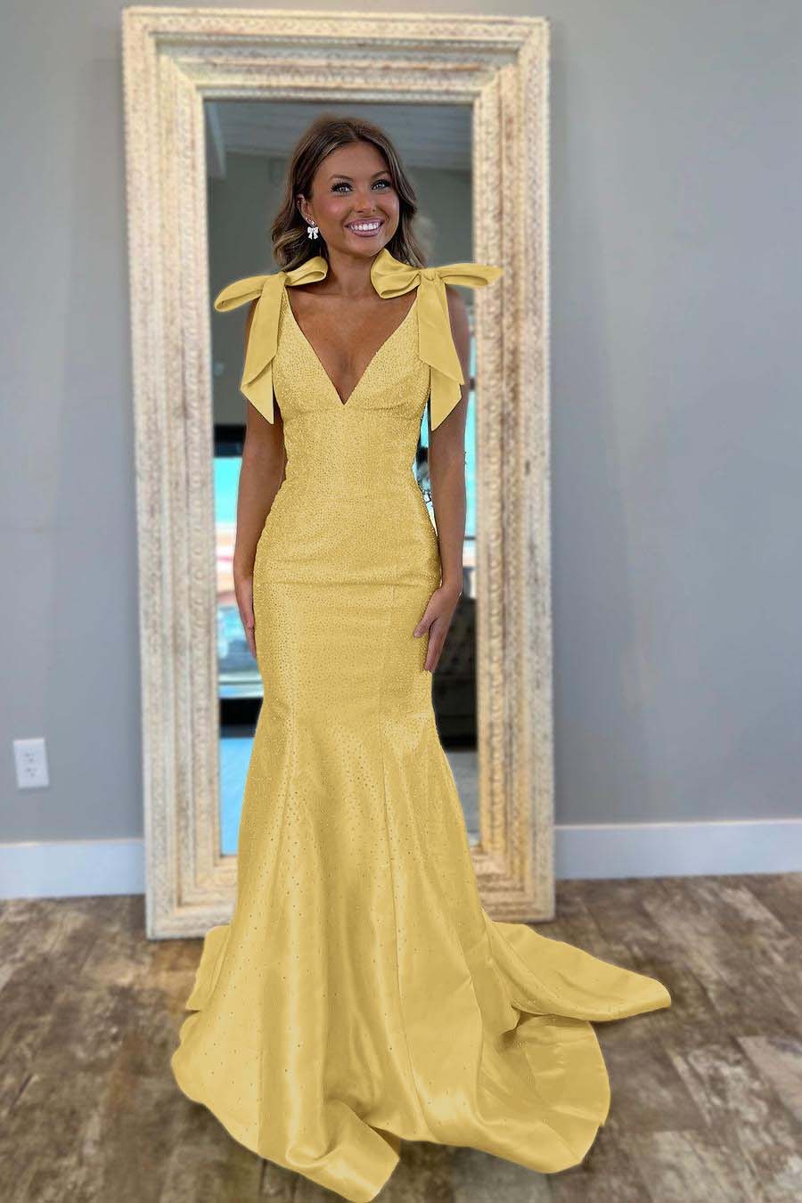 V Neck Mermaid Long Prom Dress with Beading