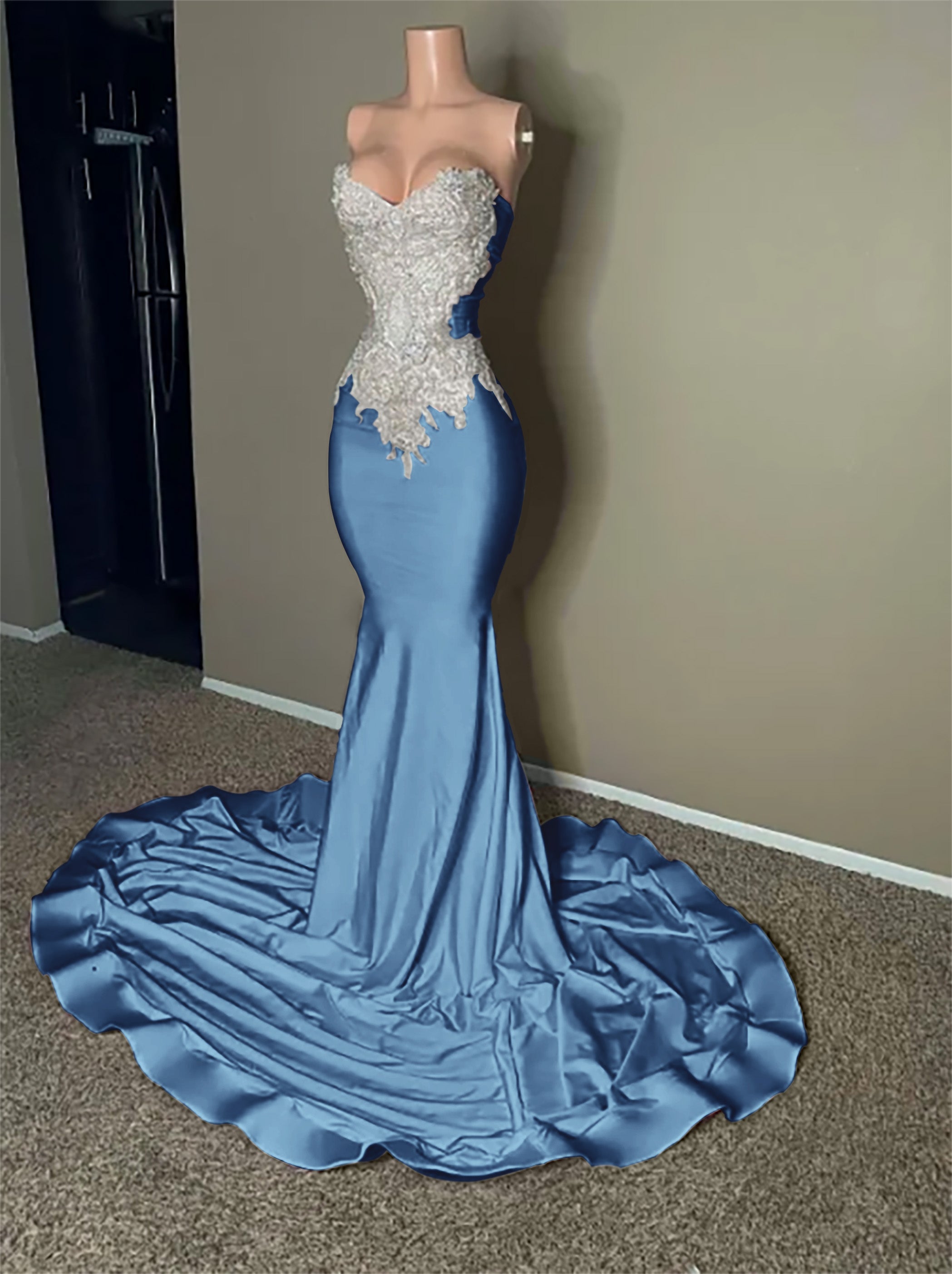 Stunning Strapless Mermaid Long Prom Dress with Embroidery