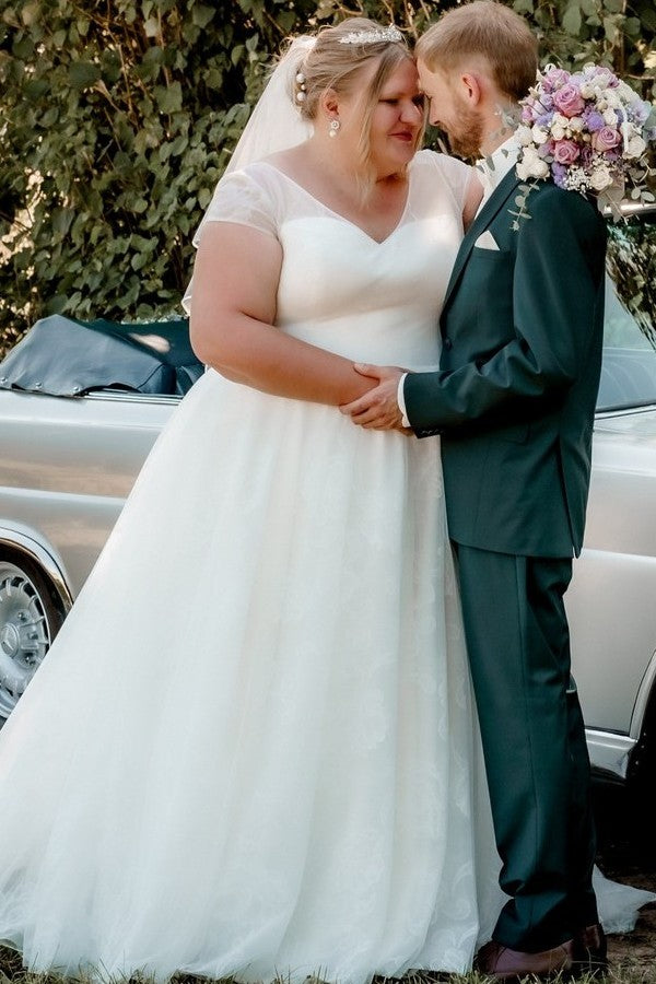 Babyonlines Sweetheart Short Sleeves Plus Size Ball Gown Wedding Dresses