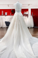 V-Neck Long Princess Backless Wedding Dress with Lace Tulle