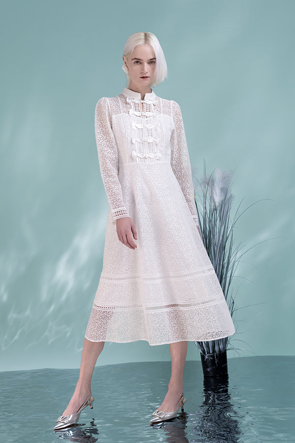 Babyonlines White Long Sleeves High Neck A-line Long Dresses