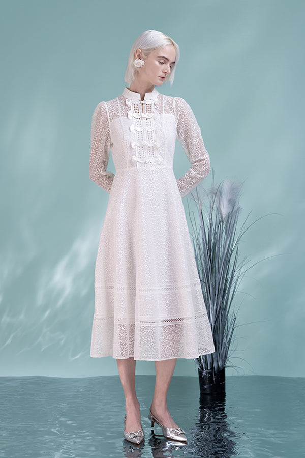 Babyonlines White Long Sleeves High Neck A-line Long Dresses