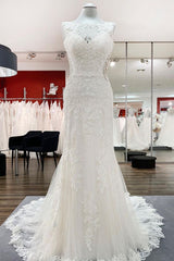 White Open Back Long Mermaid Wedding Dress with Tulle Lace