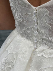 Beautiful Ball Gown Sweetheart Tulle Sweep Train Wedding Dresses With Split Front