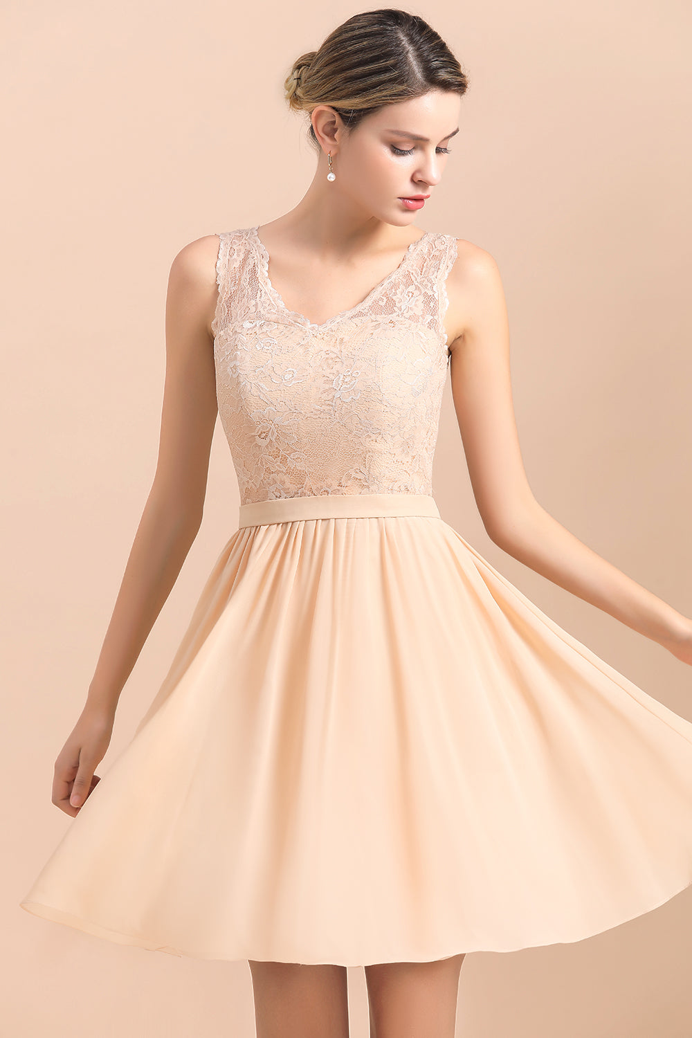 Pretty V-Neck Chiffon Lace Short Bridesmaid Dress with Ruffles Online-Babyonlines
