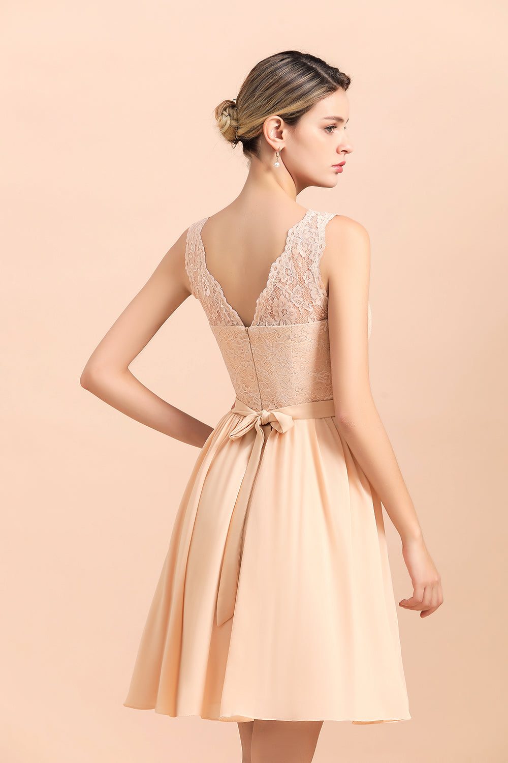 Pretty V-Neck Chiffon Lace Short Bridesmaid Dress with Ruffles Online-Babyonlines