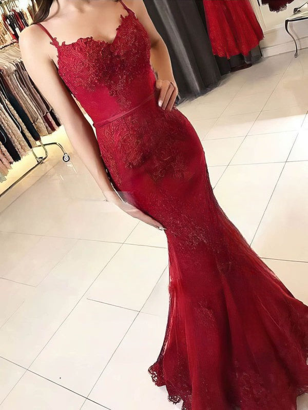 V-neck Tulle Lace Appliques Trumpet/Mermaid Sweep Train Prom Dress