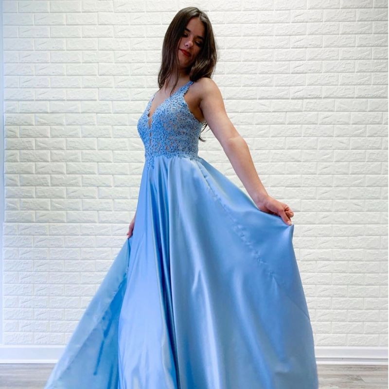 Appliques V-neck A-line Brilliant Lace Prom Dresses