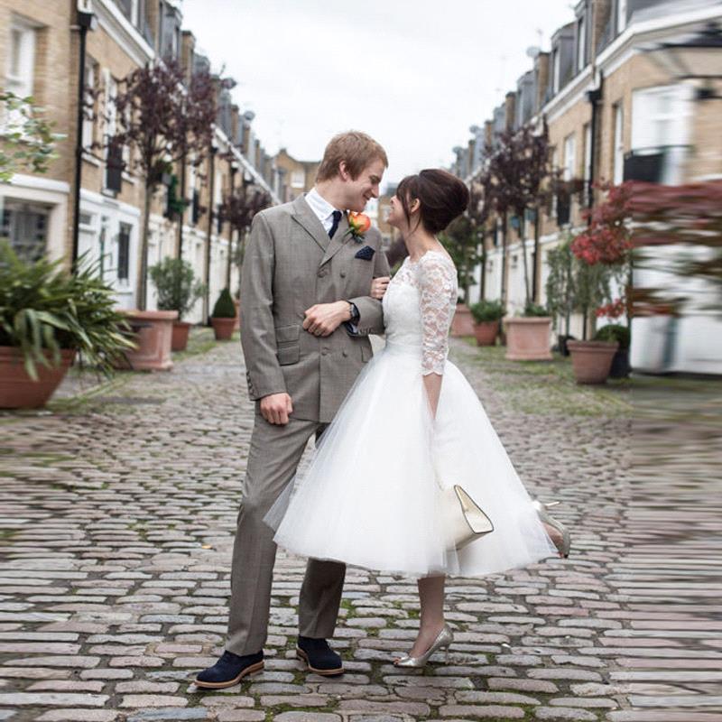 Charming Designer Lace Tulle Bridal Gowns Tea-Length Zipper Wedding Dresses