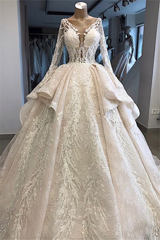 Layered Amazing Long-Sleeves Scoop Appliques Wedding Dresses