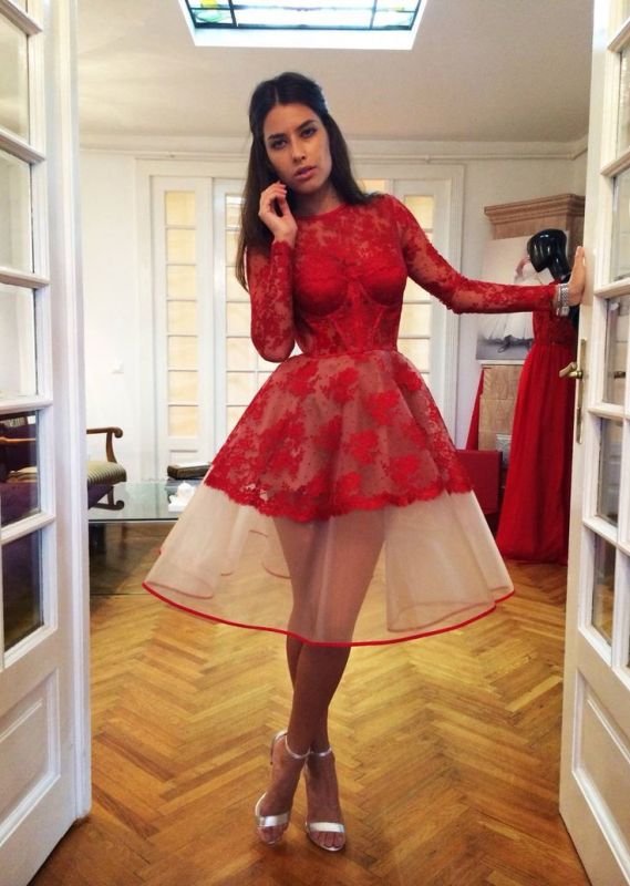 Popular Red Sheer Lace Appliques Long-Sleeve Charming Homecoming Dresses
