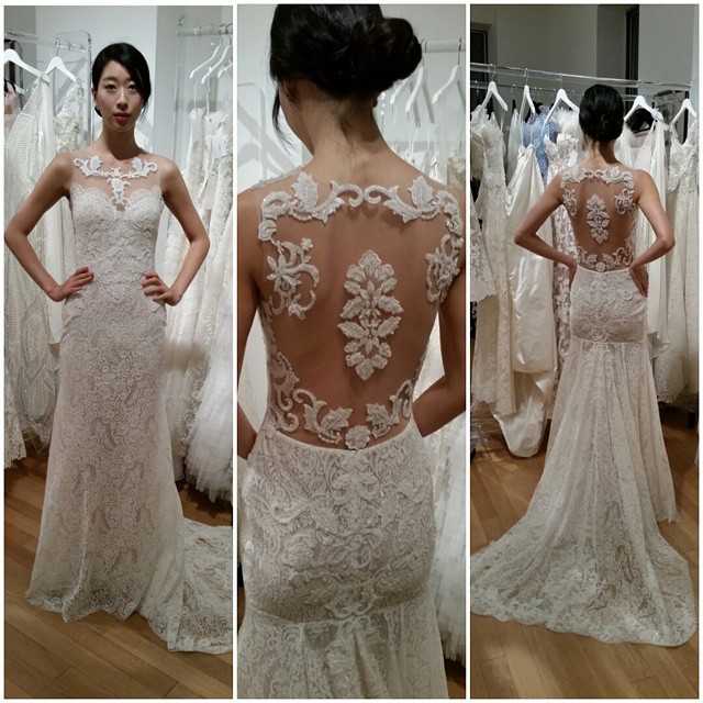 2021 Gorgeous Sleeveless Lace Mermaid Sweep-Train Designer Wedding Dress