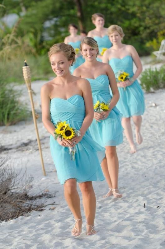 2021 Beach Short Bridesmaid Dresses Sweetheart Neck Tiffany Blue Chiffon Ruched Wedding Party Dresses