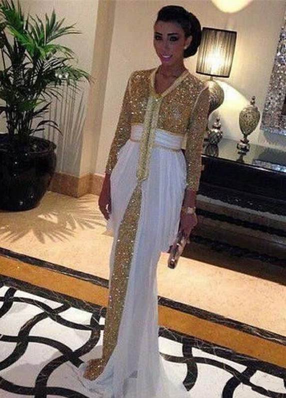 2021 Long Sleeves Evening Gowns Gold Sequins White Chiffon Long Arabic Dubai Dresses