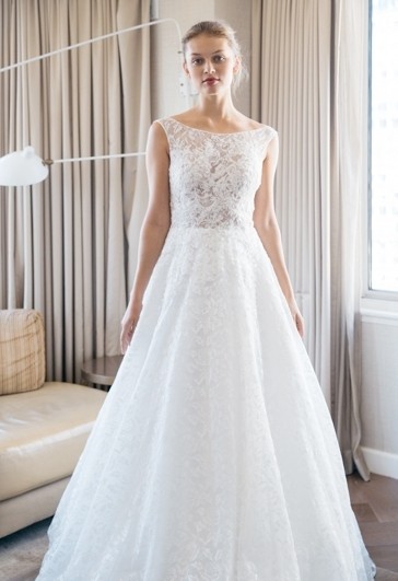 Sleeveless Scoop-neckline Floor-length Lace Simple A-line Wedding Dress