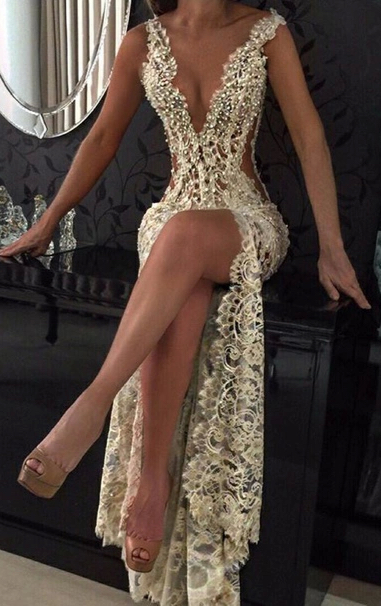2021 Sexy Lace Evening Gowns Deep V Neck Beaded Thigh-High Slit Sheer Pageant Dresses