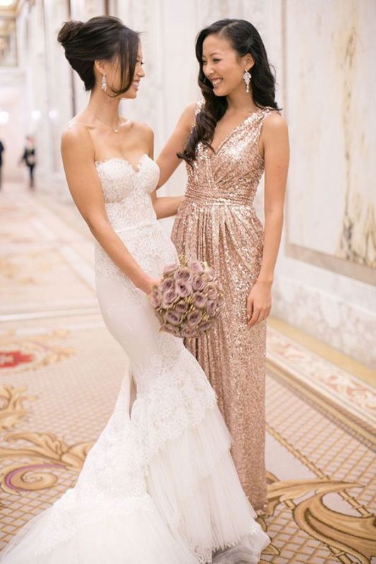 V-Neck Sequined Sheath Bridesmaids Dresses 2021 Ruffles Open Back Party Dresses