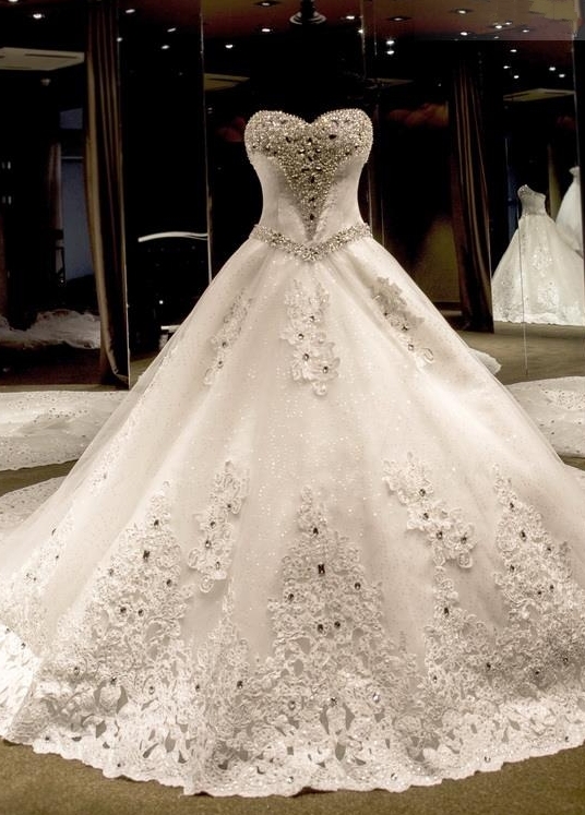 Luxury Ball Gown Wedding Dresses Sweetheart Neck Crystals Lace-up Back Cathedral Train Bridal Gowns