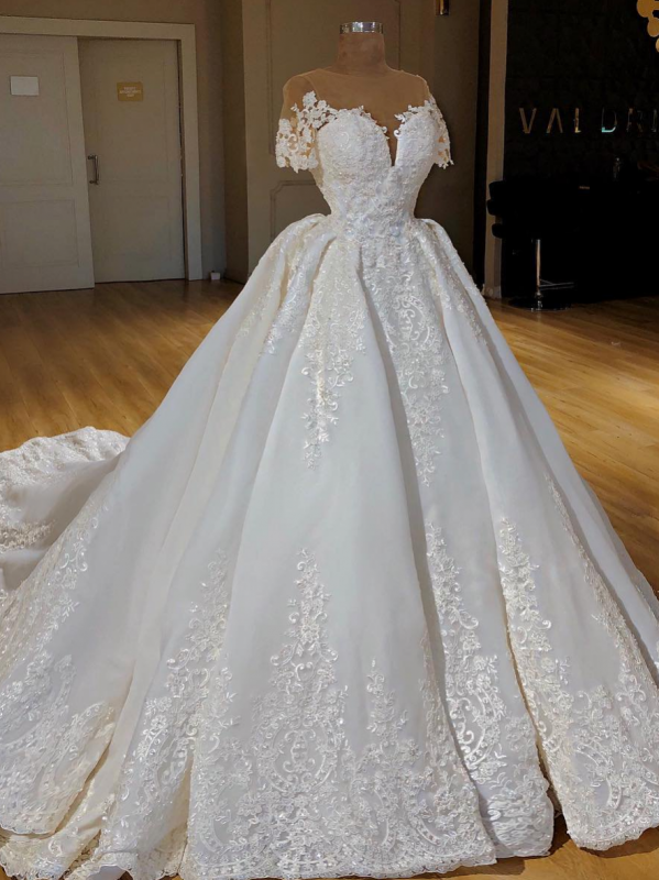 Elegant Lace Ball Gown Wedding Dresses | Scoop Short Sleeves Long Bridal Gowns BC0814