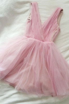 Simple Tulle Short Cute Pink V-neck Homecoming Dress_2