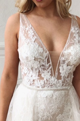 Sleeveless V-neck Ivory Chapel-Train Appliques Wedding Dresses | Sheath Beautiful Wedding Gowns_4