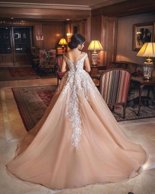 Gorgeous Champagne Off-the-shoulder Ball Gown Wedding Dresses_4