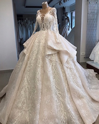 Layered Amazing Long-Sleeves Scoop Appliques Wedding Dresses_2