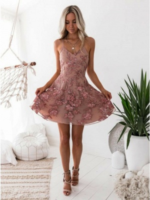 Pink Floral A-Line Homecoming Dresses | Spaghetti Straps Short Lace Appliques Cocktail Dresses_1