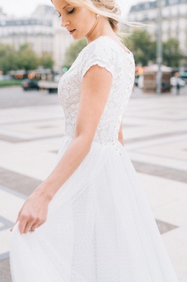 Cap-Sleeve A-line White V-Neck Romantic Lace Wedding Dresses_4