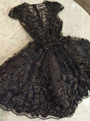 Chic Floral Black Homecoming Dresses | V-Neck Cap Sleeves Beaded Short Cocktail Dresses_2