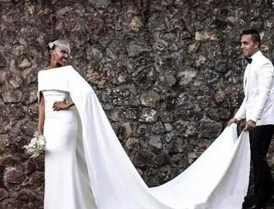 Simple White Mermaid Wedding Dresses | Bateau Neckline Long Cape Bridal Gowns_4
