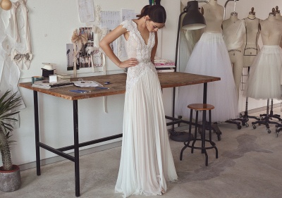 Elegant Lace A-Line Wedding Dresses | V-Neck Cap Sleeves Appliques Long Bridal Gowns_4