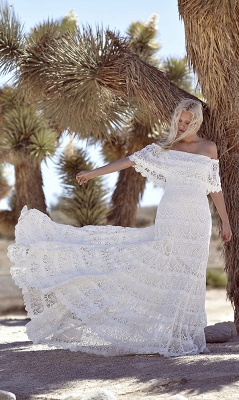 2021 Bohemian Wedding Dresses Off the Shoulder Scalloped Crochet Lace Beach Bridal Gowns_3