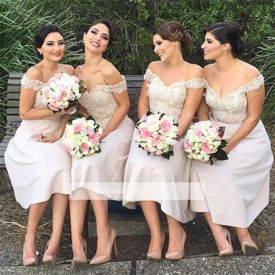 Sexy Short Lace Off the Shoulder Bridesmaids Dresses 2021_1